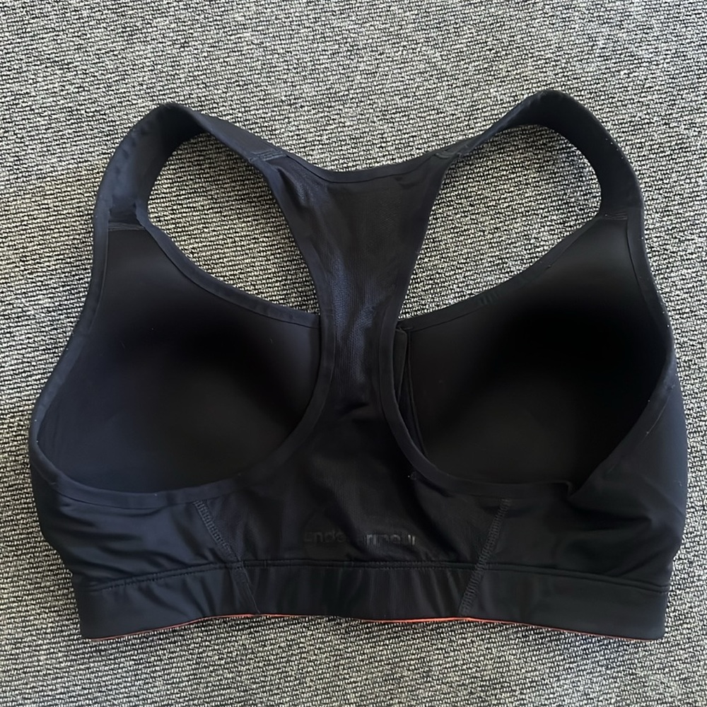 Under Armor 34D Sports Bra - Picture 7 of 7